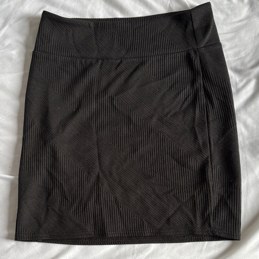 American Eagle Outfitters Black Ribbed Mini Skirt